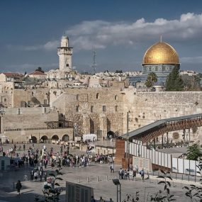 1 декабря Израиль открывает двери для российских туристов